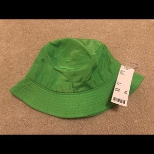 Urban outfitters nylon green bucket hat